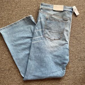 NWT American Eagle Women’s Jeans Size 22